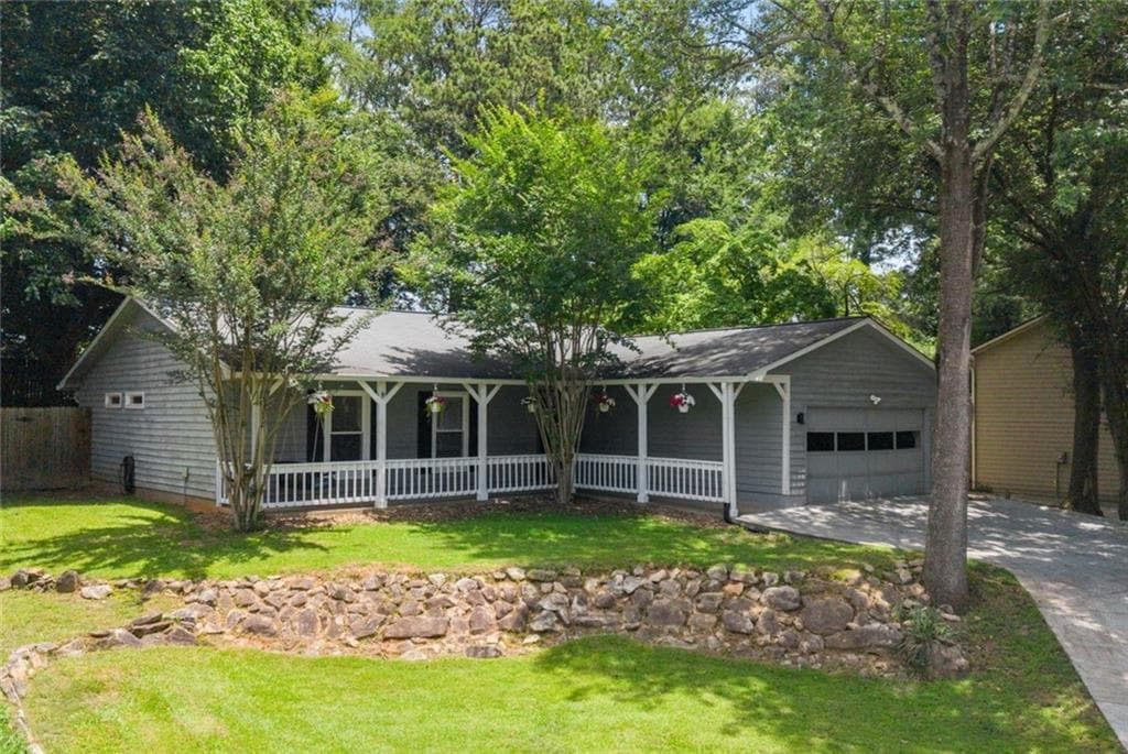 3 bedroom, 2 bathroom, 1,491 sq ft single family residence for sale at 745 Waterbrook Terrace, Roswell, GA 30076 — photo 7