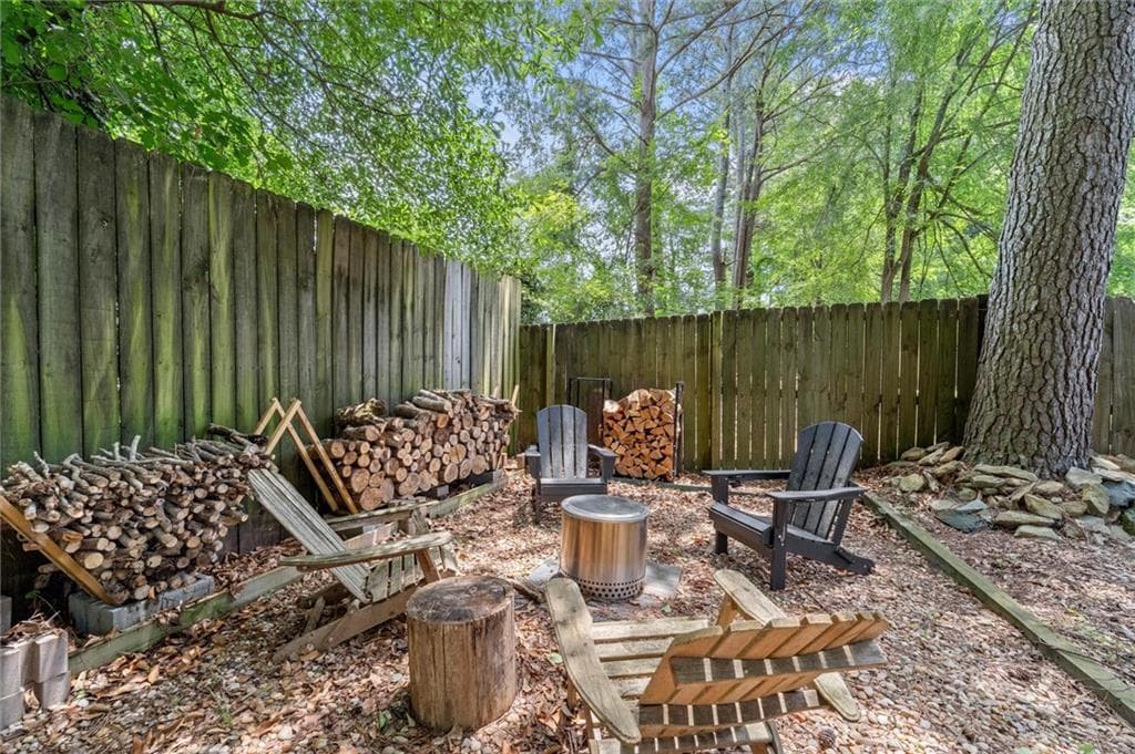 3 bedroom, 2 bathroom, 1,491 sq ft single family residence for sale at 745 Waterbrook Terrace, Roswell, GA 30076 — photo 3