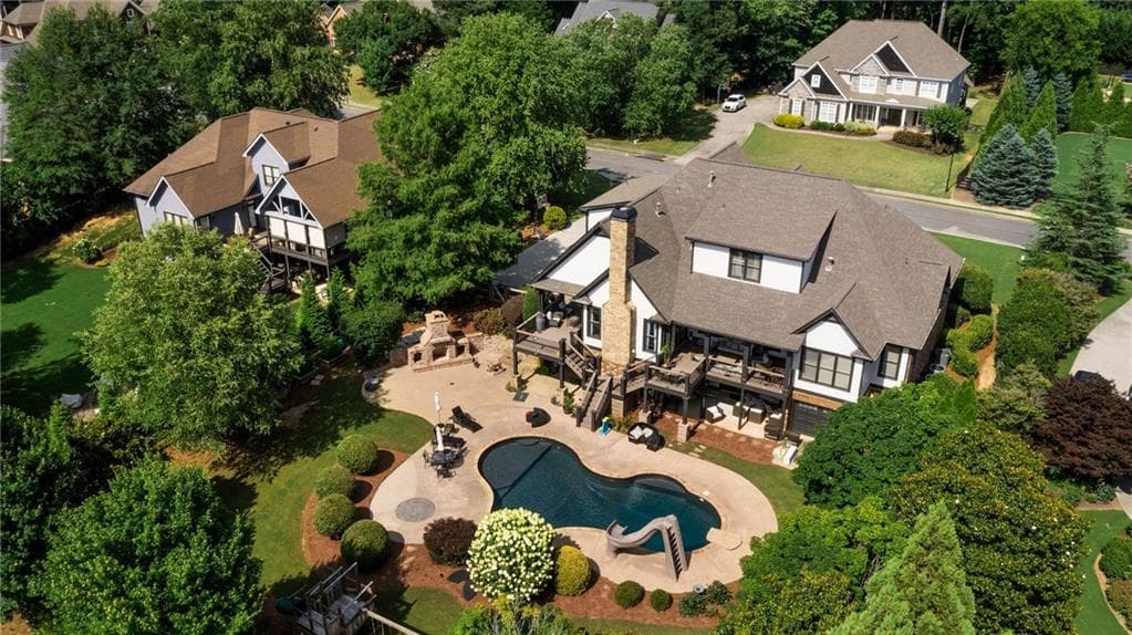 7 bedroom, 5 bathroom, 5,382 sq ft single family residence under contract at 4 Creekstone Court, Cartersville, GA 30120 — photo 6