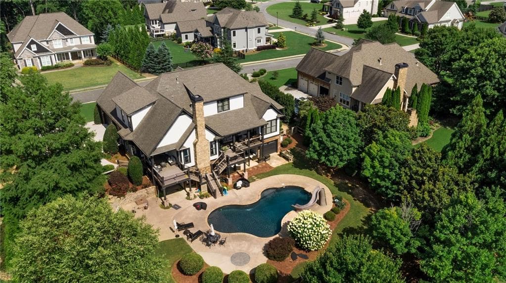 7 bedroom, 5 bathroom, 5,382 sq ft single family residence under contract at 4 Creekstone Court, Cartersville, GA 30120 — photo 7