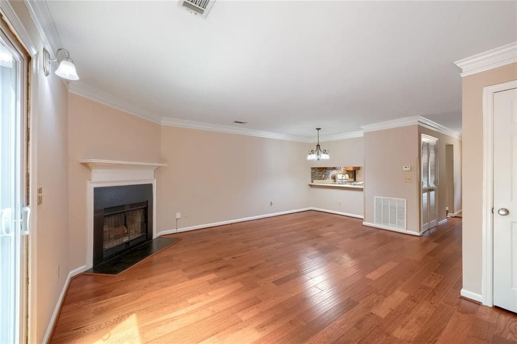 2 bedroom, 3 bathroom, 1,152 sq ft townhouse under contract at 4175 Buckley Woods Drive, Norcross, GA 30093 — photo 4