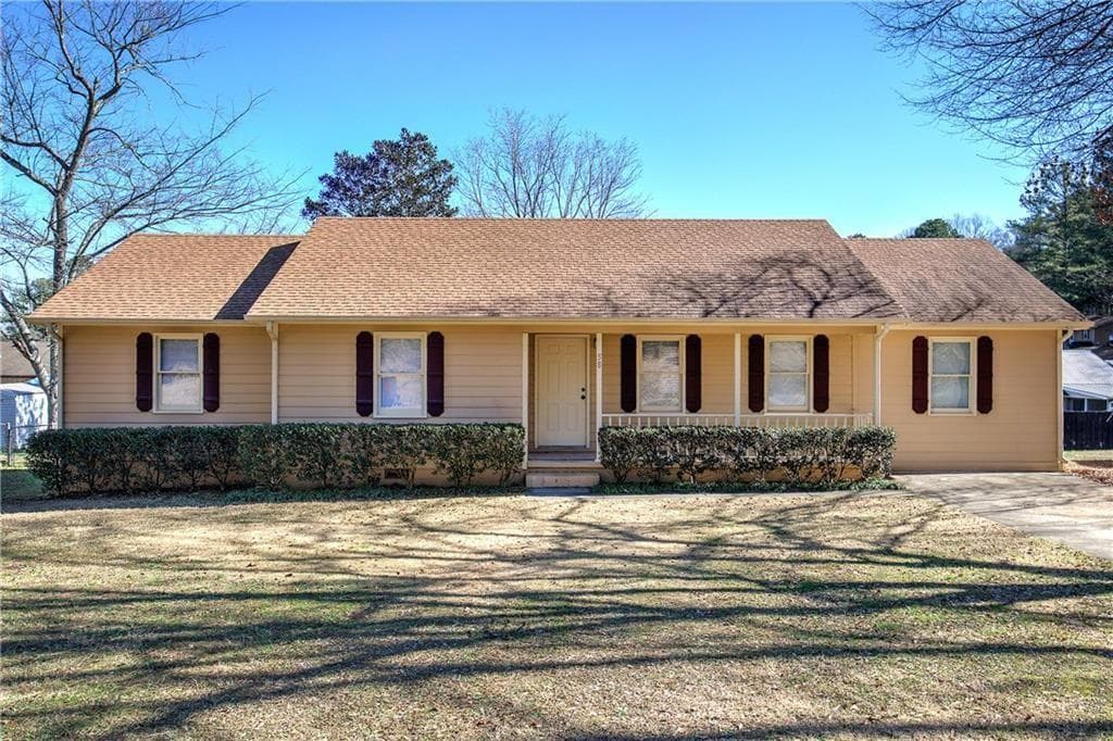 3 bedroom, 2 bathroom, 1,556 sq ft single family residence for sale at 58 Habersham Circle, Cartersville, GA 30121
