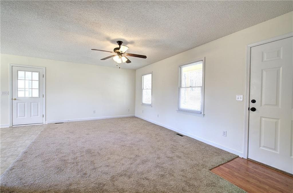 3 bedroom, 2 bathroom, 1,556 sq ft single family residence for sale at 58 Habersham Circle, Cartersville, GA 30121 — photo 6