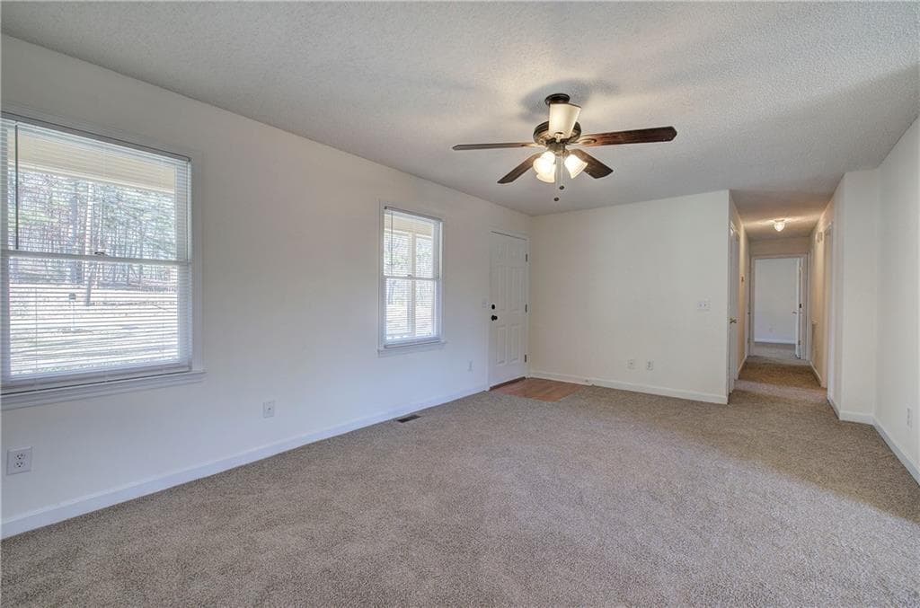3 bedroom, 2 bathroom, 1,556 sq ft single family residence for sale at 58 Habersham Circle, Cartersville, GA 30121 — photo 10