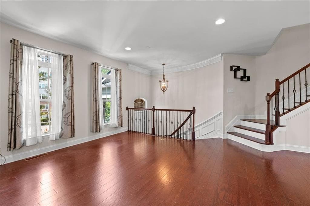 3 bedroom, 4 bathroom townhouse for rent at 1034 East Paces Chase, Atlanta, GA 30326 for $3,800 a month — photo 9