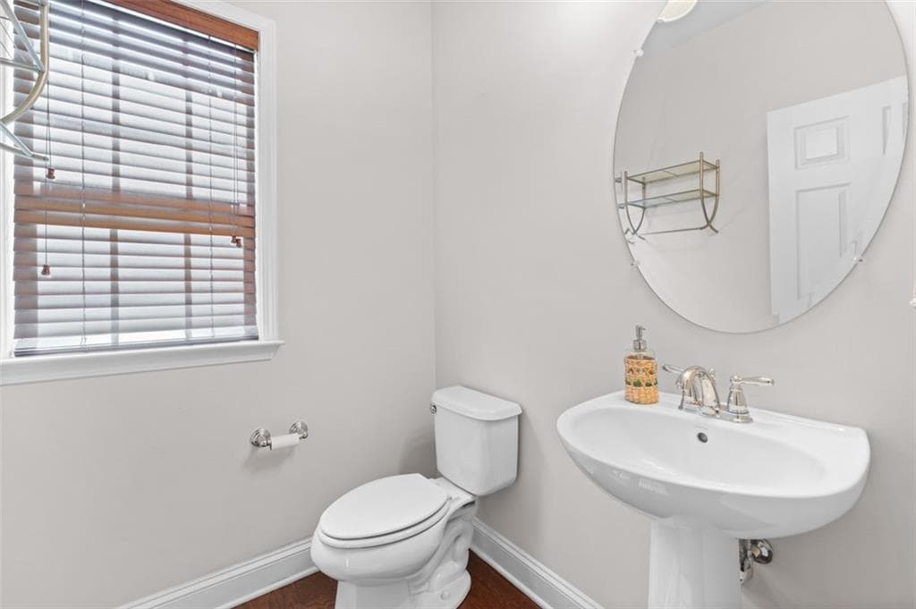 3 bedroom, 4 bathroom townhouse for rent at 1034 East Paces Chase, Atlanta, GA 30326 for $3,800 a month — photo 10