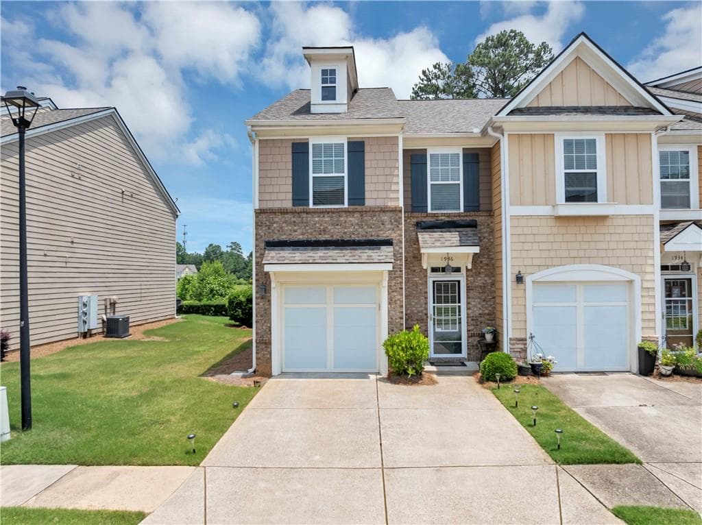 3 bedroom, 3 bathroom, 1,696 sq ft townhouse for sale at 1936 Lakeshore Overlook Circle, Kennesaw, GA 30152