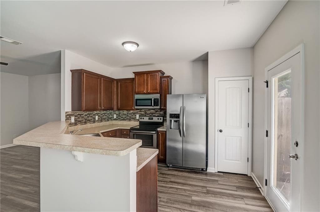3 bedroom, 3 bathroom, 1,508 sq ft townhouse for rent at 544 Oakside Place, Acworth, GA 30102 for $2,050 a month — photo 6