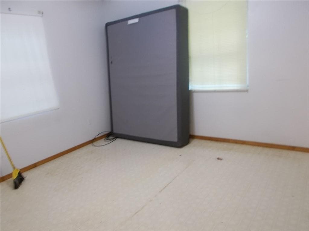 1 bedroom, 2 bathroom, 912 sq ft single family residence for sale at 434 Old Jones Road, Whitesburg, GA 30185 — photo 7