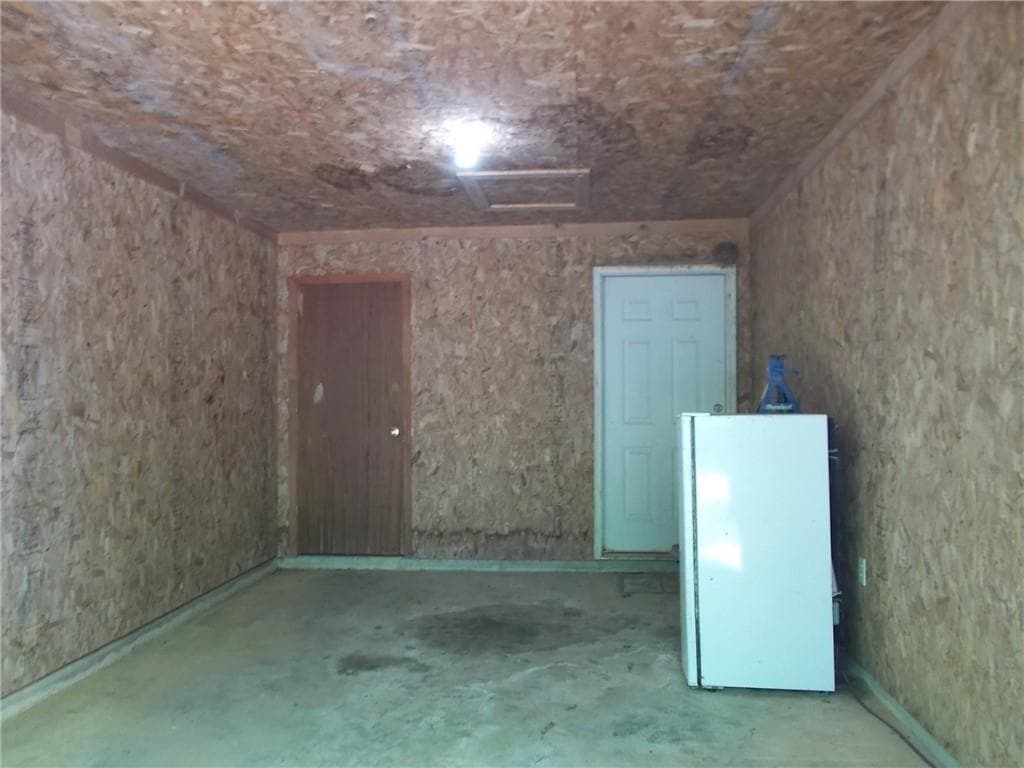 1 bedroom, 2 bathroom, 912 sq ft single family residence for sale at 434 Old Jones Road, Whitesburg, GA 30185 — photo 9