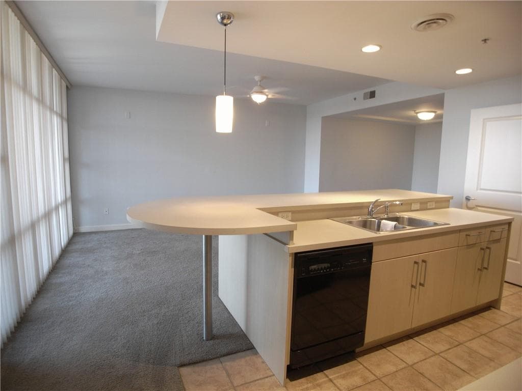 1 bedroom, 1 bathroom, 1,086 sq ft condominium for sale at 250 Park Avenue West 712, Atlanta, GA 30313 — photo 9