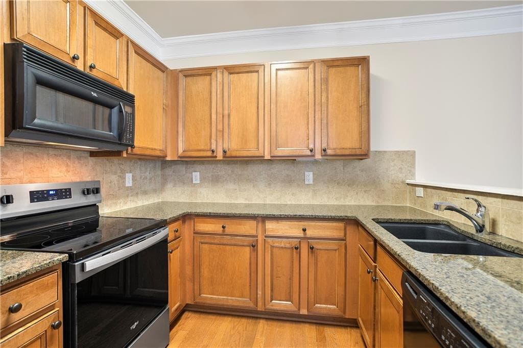 2 bedroom, 3 bathroom, 1,732 sq ft townhouse for rent at 2330 Meadow Peak Point, Duluth, GA 30097 for $1,900 a month — photo 3