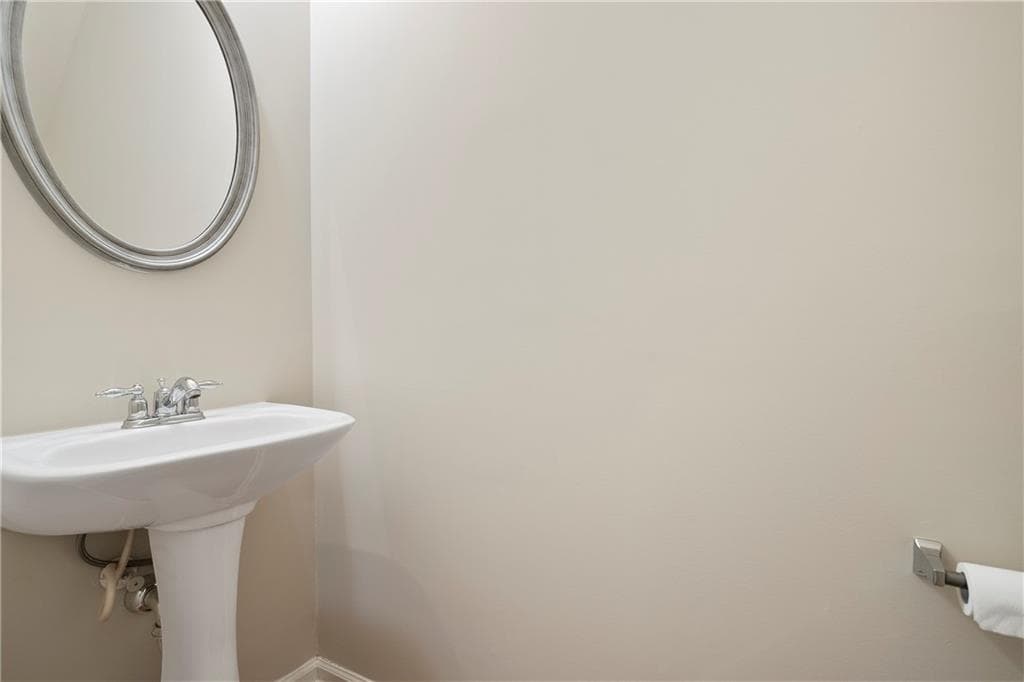 2 bedroom, 3 bathroom, 1,732 sq ft townhouse for rent at 2330 Meadow Peak Point, Duluth, GA 30097 for $1,900 a month — photo 8
