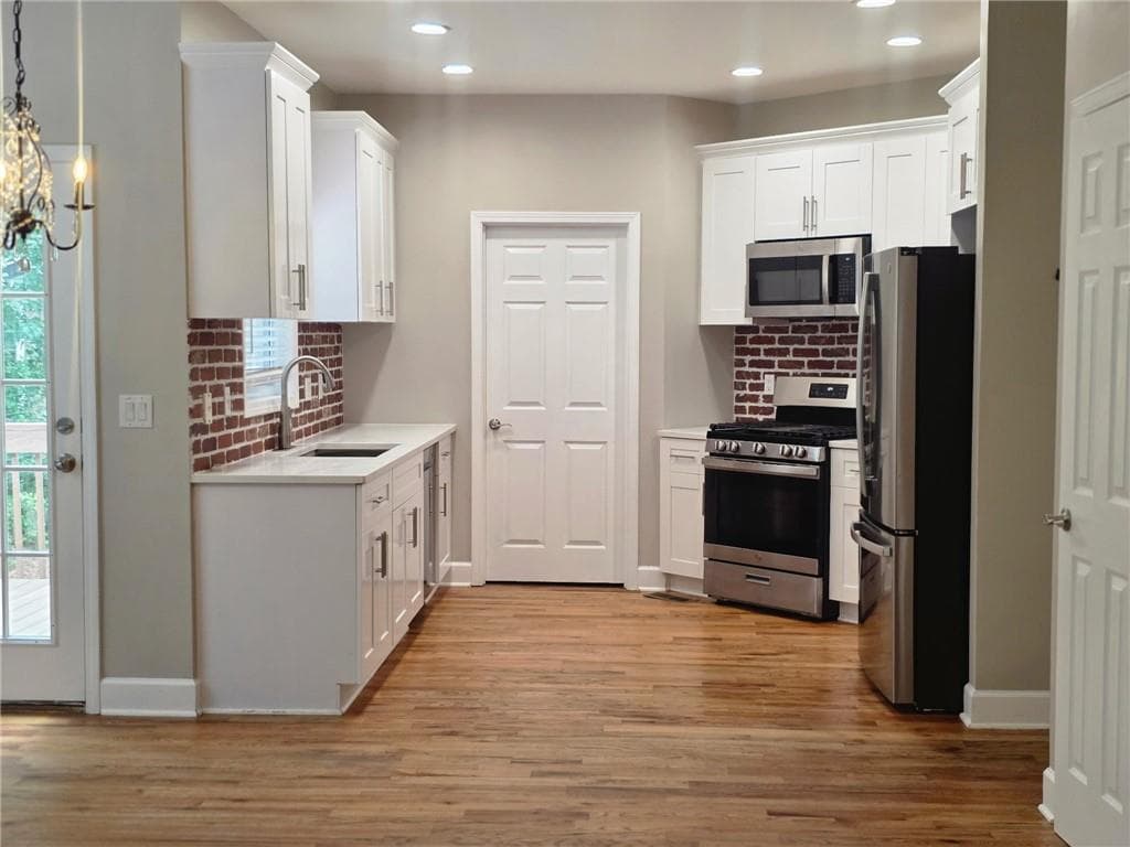 5 bedroom, 4 bathroom, 2,924 sq ft single family residence for rent at 2257 Roseberry Lane, Grayson, GA 30017 for $3,300 a month — photo 9