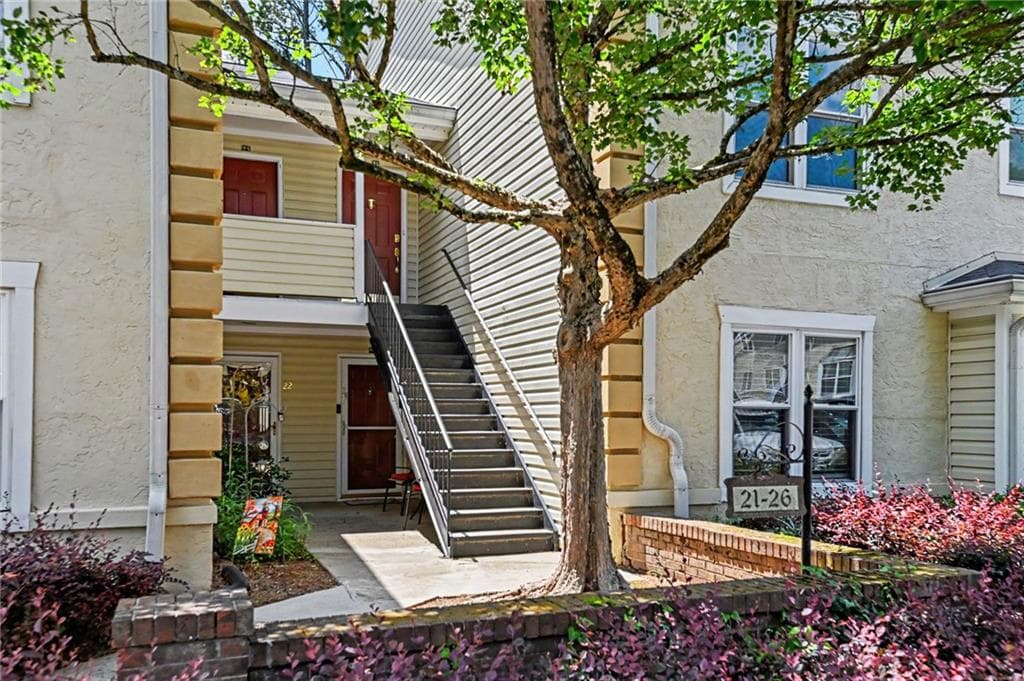 24 Sutton Place, Avondale Estates, GA 30002 — most recent listing photo