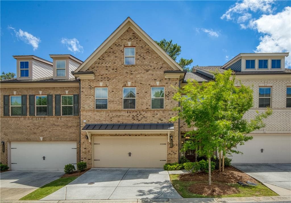 4 bedroom, 4 bathroom, 2,650 sq ft townhouse sold at 1549 Prestwick Lane, Atlanta, GA 30338