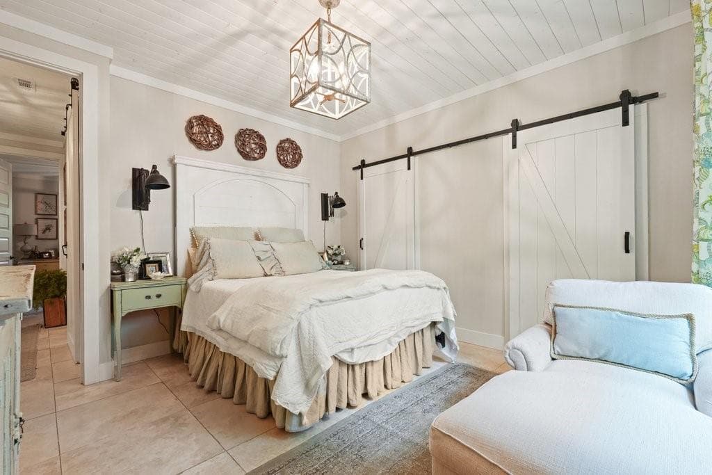 2 bedroom, 1 bathroom, 2,112 sq ft single family residence under contract at 331 Blackberry Trail, Ball Ground, GA 30107 — photo 6