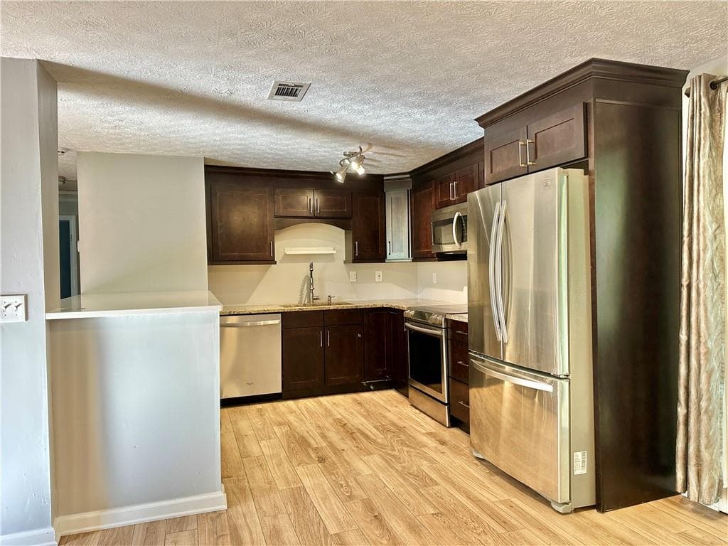 3 bedroom, 1 bathroom, 1,080 sq ft single family residence for rent at 2848 Ancient Oak Court, Snellville, GA 30078 for $1,900 a month — photo 8