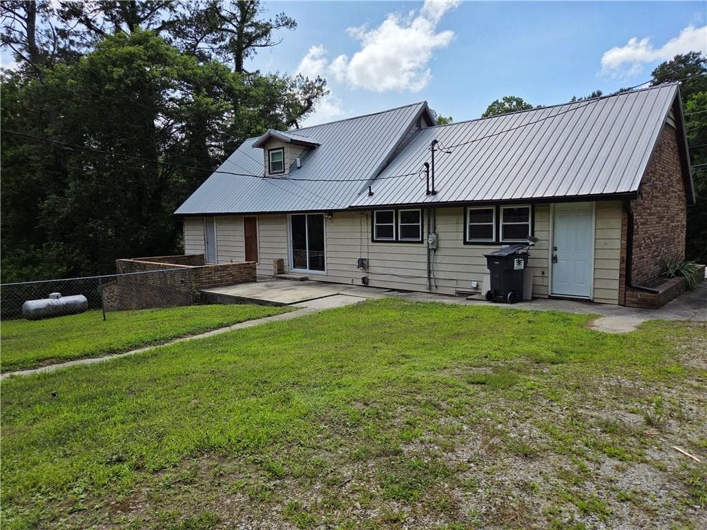 6 bedroom, 5 bathroom, 2,616 sq ft single family residence for sale at 3971 Buchanan Highway, Dallas, GA 30157 — photo 3