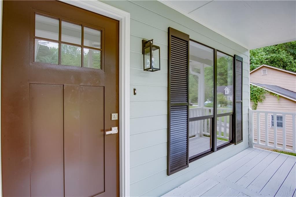 4 bedroom, 3 bathroom, 2,000 sq ft single family residence under contract at 3960 Rocmar Drive, Snellville, GA 30039 — photo 5