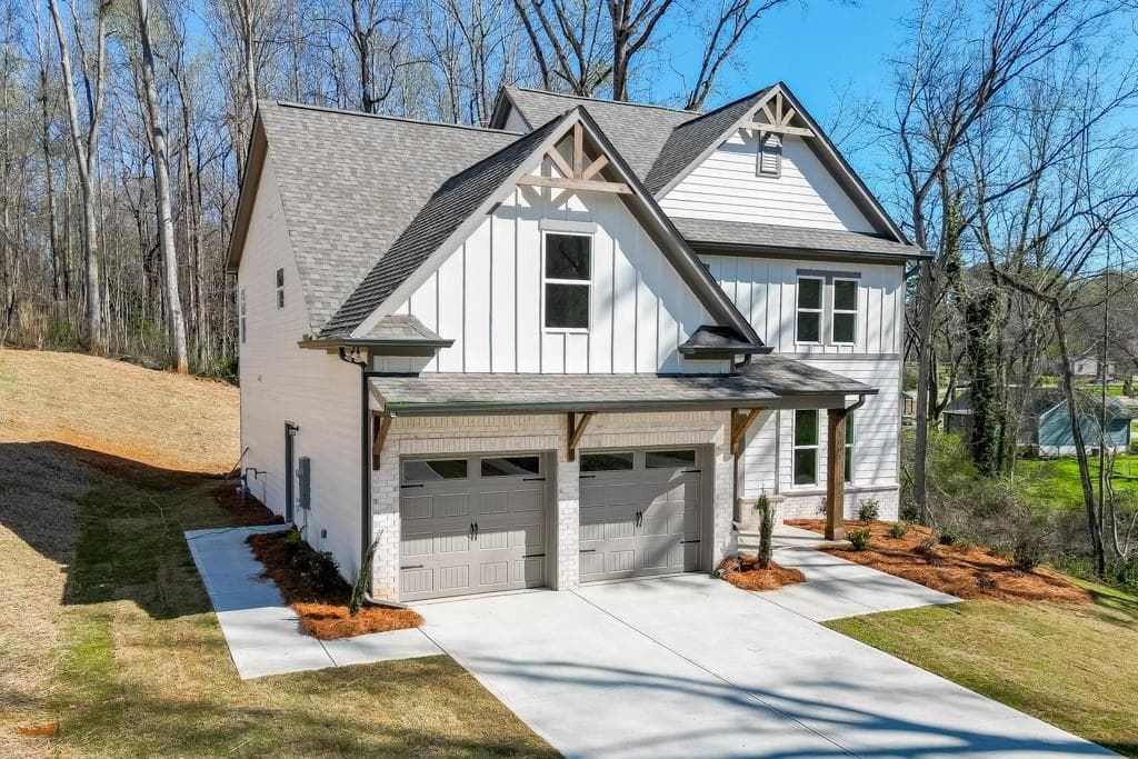 4 bedroom, 3 bathroom, 2,674 sq ft single family residence for sale at 1003 Lakeview, Commerce, GA 30529 — photo 3