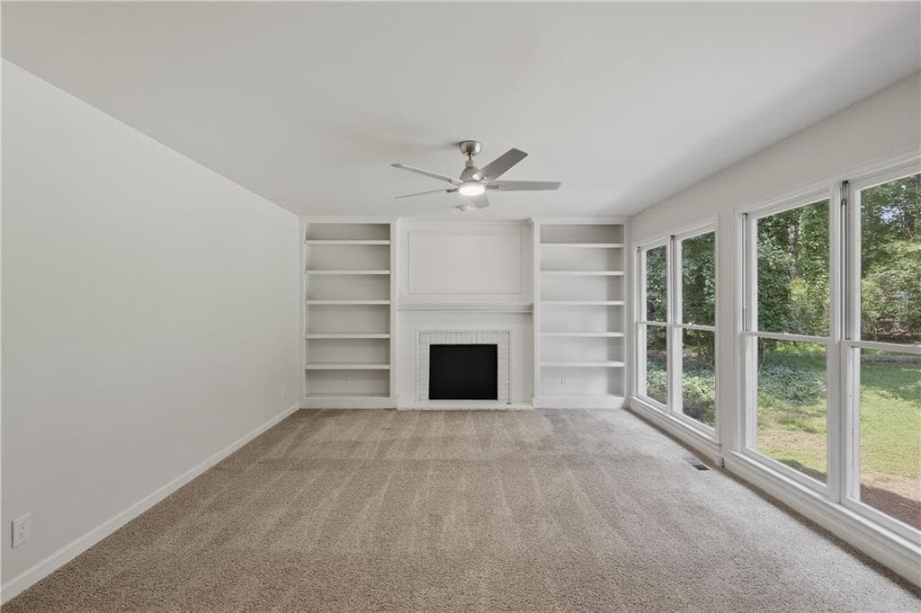 5 bedroom, 3 bathroom, 2,649 sq ft single family residence under contract at 125 Yates Drive, Fayetteville, GA 30214 — photo 3