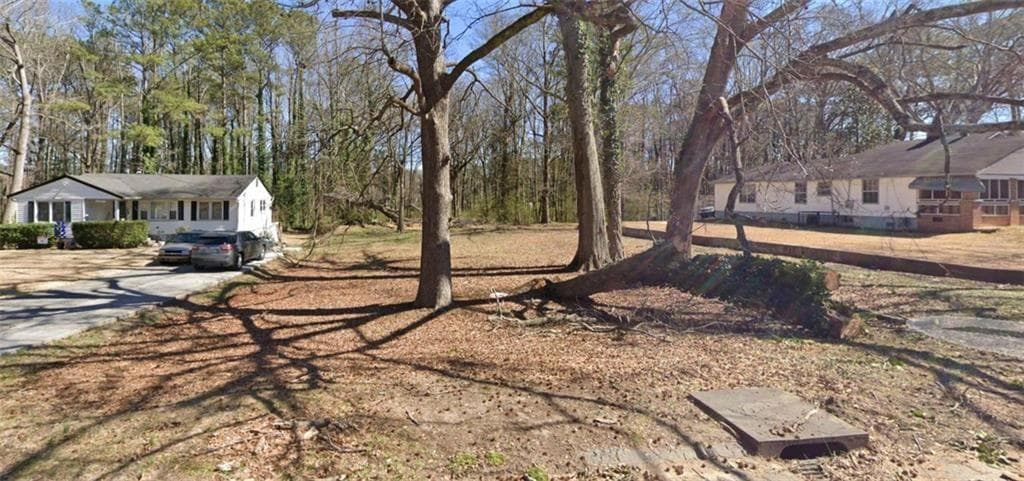 single family residence for sale at 691 GARY Road, Atlanta, GA 30318 — photo 4