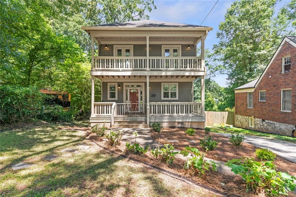 3 bedroom, 3 bathroom, 1,790 sq ft single family residence sold at 967 Victory Drive, Atlanta, GA 30310