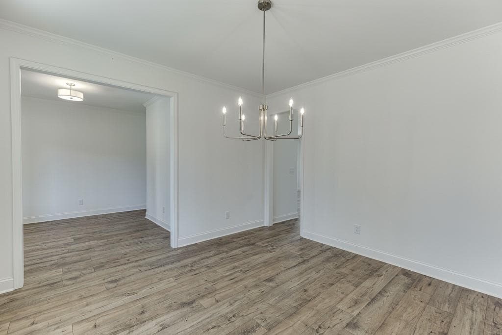 4 bedroom, 3 bathroom, 2,674 sq ft single family residence for sale at 929 Lakeview, Commerce, GA 30529 — photo 5