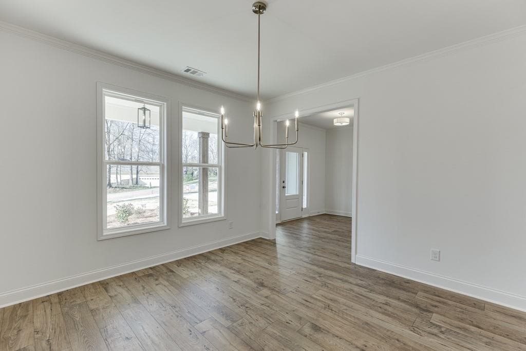 4 bedroom, 3 bathroom, 2,674 sq ft single family residence for sale at 929 Lakeview, Commerce, GA 30529 — photo 6