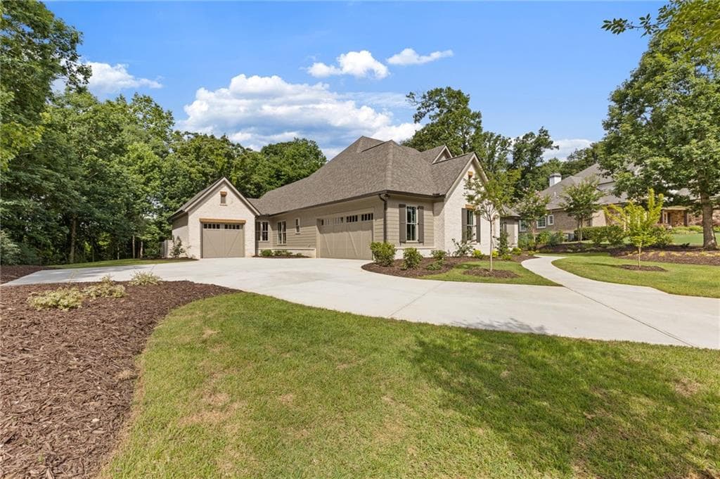 4 bedroom, 5 bathroom, 3,513 sq ft single family residence for sale at 5416 Planting Field Lane, Flowery Branch, GA 30542 — photo 4