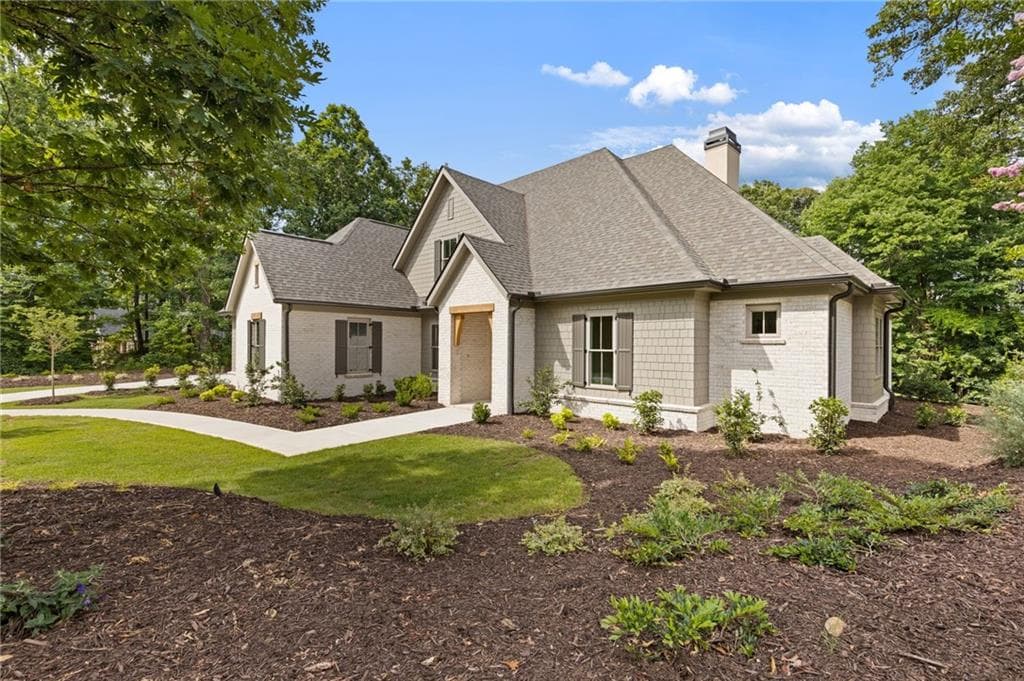 4 bedroom, 5 bathroom, 3,513 sq ft single family residence for sale at 5416 Planting Field Lane, Flowery Branch, GA 30542 — photo 2