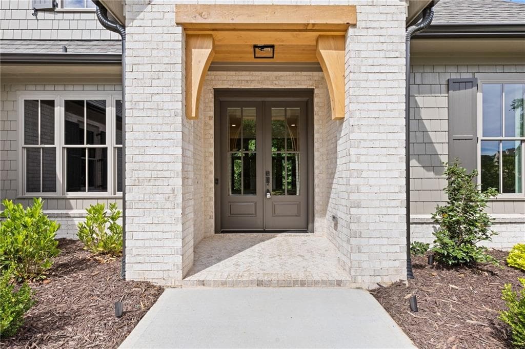 4 bedroom, 5 bathroom, 3,513 sq ft single family residence for sale at 5416 Planting Field Lane, Flowery Branch, GA 30542 — photo 7