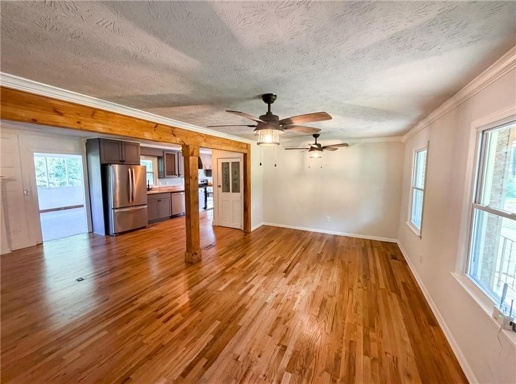 3 bedroom, 2 bathroom, 1,397 sq ft single family residence for sale at 5795 Stewart Mill Road, Douglasville, GA 30135 — photo 3