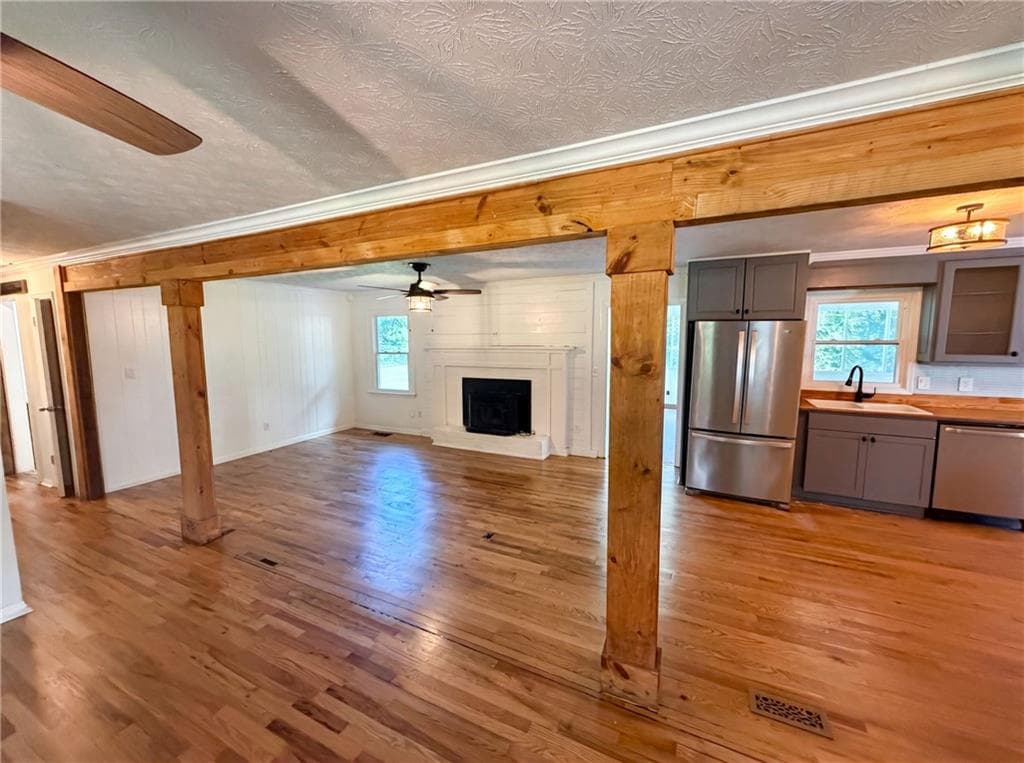 3 bedroom, 2 bathroom, 1,397 sq ft single family residence for sale at 5795 Stewart Mill Road, Douglasville, GA 30135 — photo 6