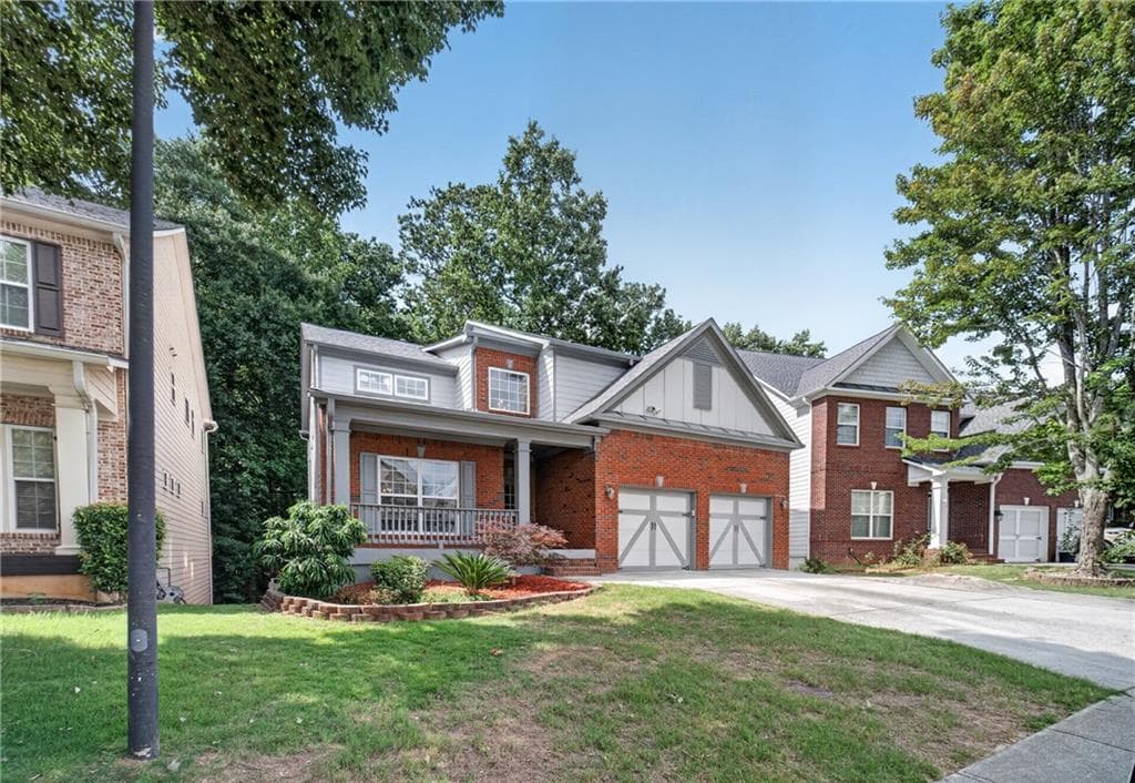 5 bedroom, 4 bathroom, 3,883 sq ft single family residence under contract at 1381 Scenic Pines Drive, Lawrenceville, GA 30044 — photo 2
