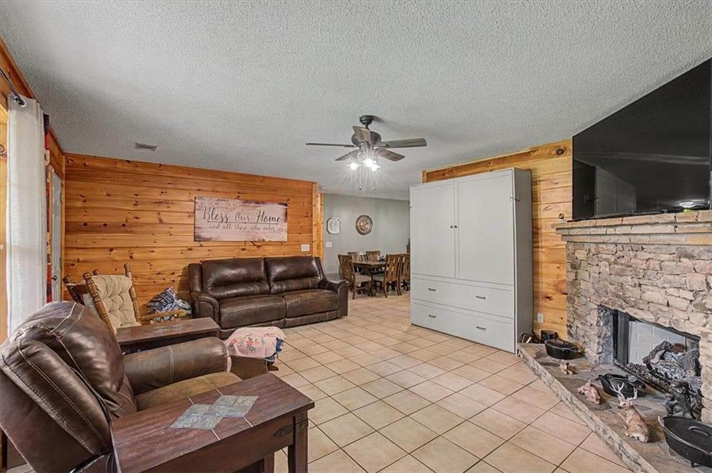 4 bedroom, 2 bathroom, 1,614 sq ft single family residence under contract at 1366 Bethlehem Road, Rockmart, GA 30153 — photo 8