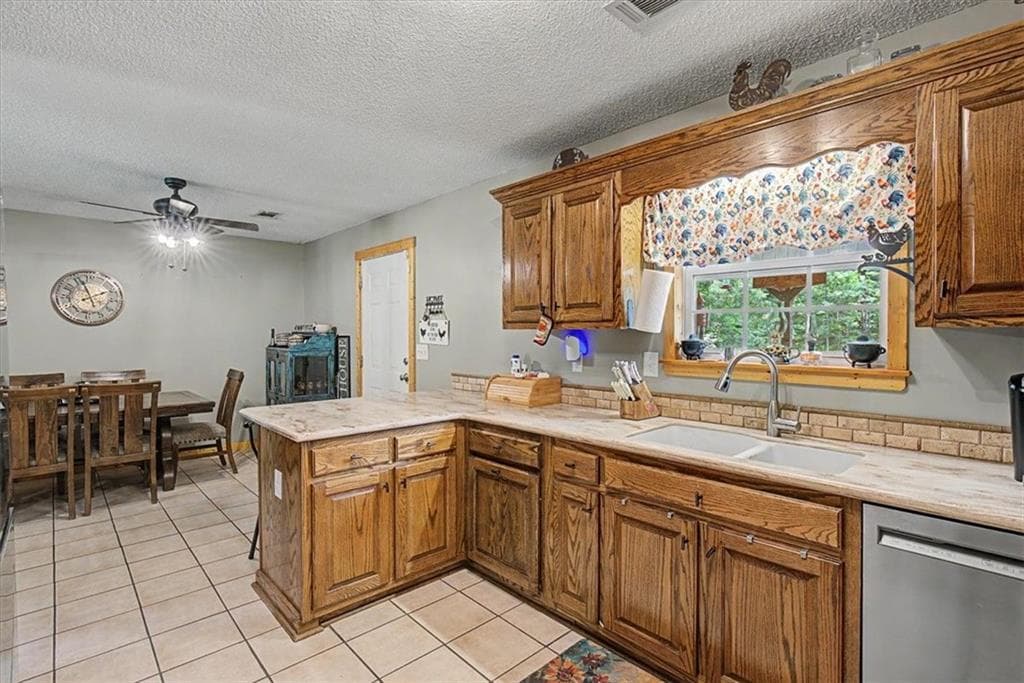 4 bedroom, 2 bathroom, 1,614 sq ft single family residence under contract at 1366 Bethlehem Road, Rockmart, GA 30153 — photo 5