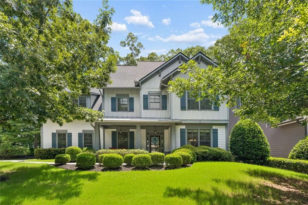 3 bedroom, 3 bathroom, 2,599 sq ft single family residence sold at 550 Glenaire Walk, Atlanta, GA 30316