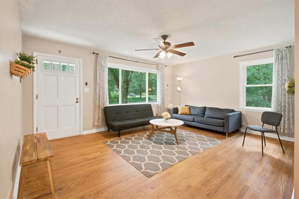 3 bedroom, 3 bathroom, 1,741 sq ft single family residence under contract at 3424 Shawnee Trail, Smyrna, GA 30080 — photo 5