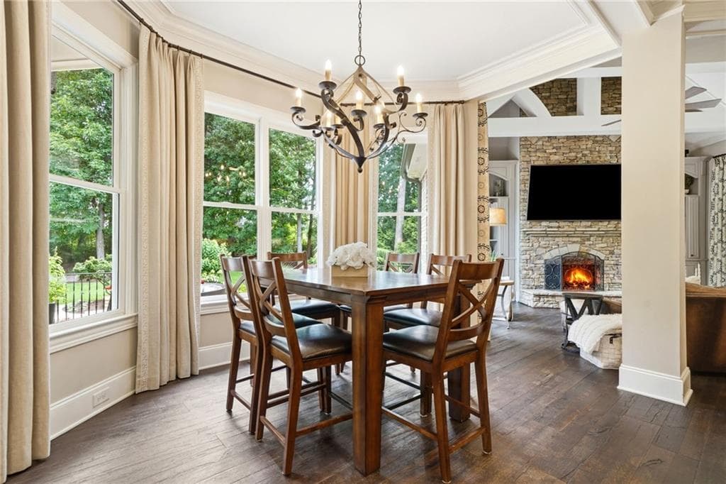 5 bedroom, 7 bathroom, 8,114 sq ft single family residence for sale at 2830 Manor Bridge Drive, Alpharetta, GA 30004 — photo 7