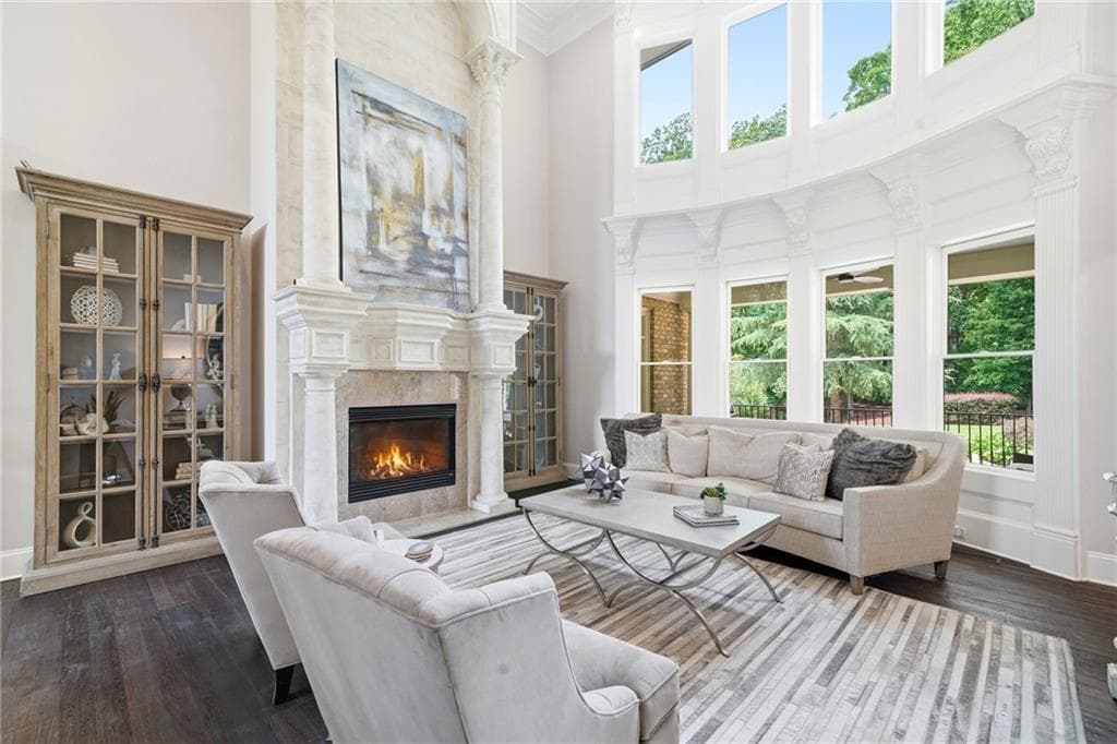 5 bedroom, 7 bathroom, 8,114 sq ft single family residence for sale at 2830 Manor Bridge Drive, Alpharetta, GA 30004 — photo 4
