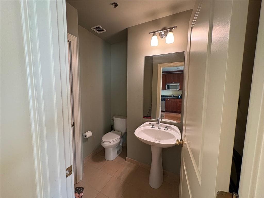 1 bedroom, 2 bathroom, 949 sq ft condominium for sale at 57 Forsyth Street 12F, Atlanta, GA 30303 — photo 6