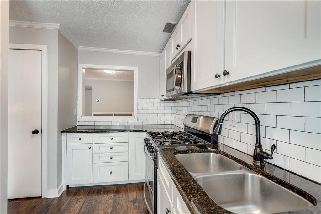 1 bedroom, 1 bathroom, 982 sq ft condominium for sale at 1004 Wynnes Ridge Circle, Marietta, GA 30067 — photo 10