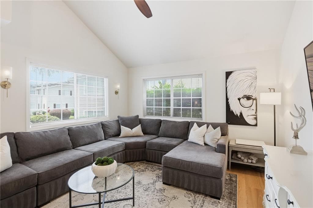 2 bedroom, 3 bathroom, 1,290 sq ft condominium under contract at 1468 Briarwood Road 301, Atlanta, GA 30319 — photo 9