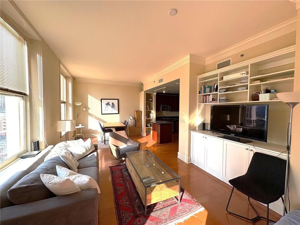 1 bedroom, 2 bathroom, 949 sq ft condominium for sale at 57 Forsyth Street 12F, Atlanta, GA 30303 — photo 7