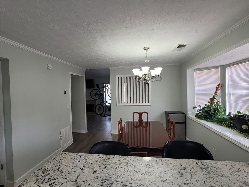 2 bedroom, 2 bathroom, 1,373 sq ft townhouse for sale at 5980 Sherwood Trace, Lithonia, GA 30038 — photo 6