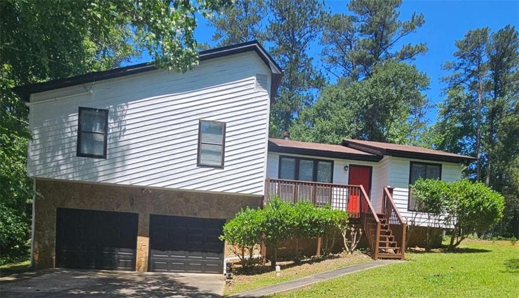 3 bedroom, 2 bathroom, 1,392 sq ft single family residence for rent at 4115 Cranwood Drive, South Fulton, GA 30349 for $1,900 a month — photo 1 of 22