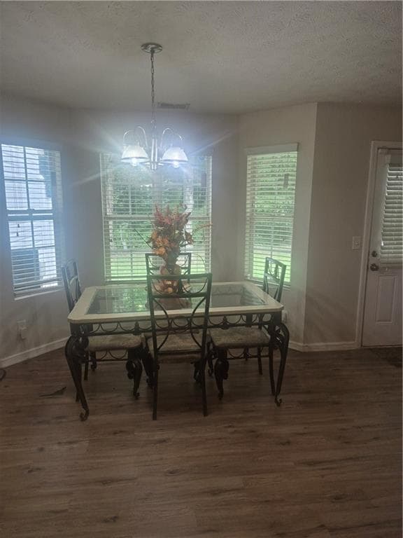 3 bedroom, 3 bathroom, 1,339 sq ft townhouse for sale at 2289 Strathmoor Manor Drive, Lithonia, GA 30058 — photo 5