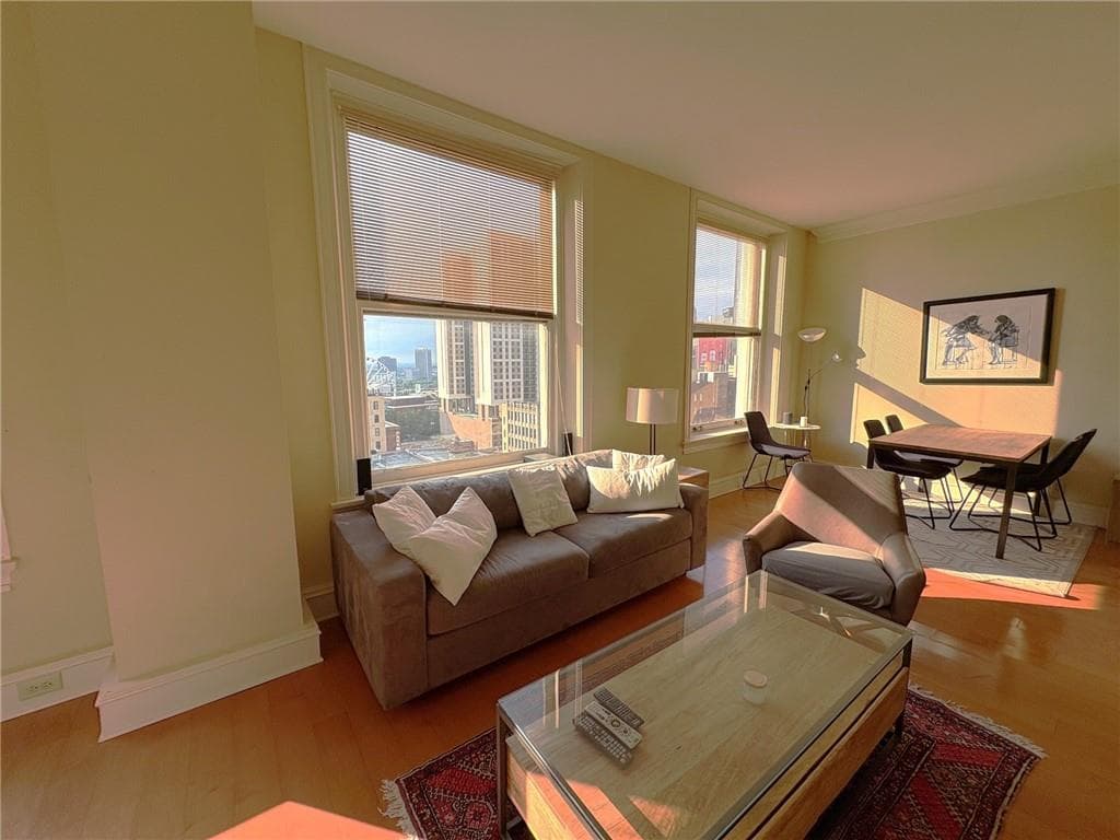 1 bedroom, 2 bathroom, 949 sq ft condominium for sale at 57 Forsyth Street 12F, Atlanta, GA 30303 — photo 9